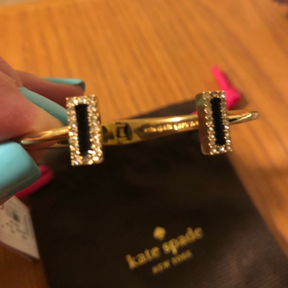 Kate Spade ♠️ Gold tone cuff bangle - Picture 3 of 5